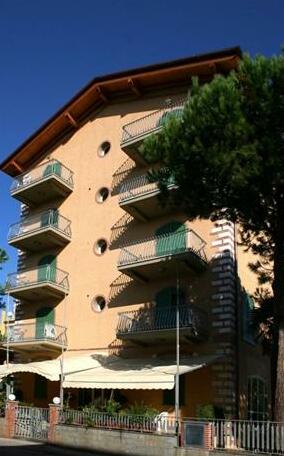 Hotel La Pigna Pietrasanta - Photo2