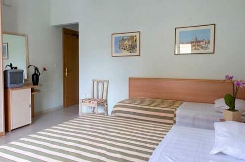 Hotel Jollino - Photo2