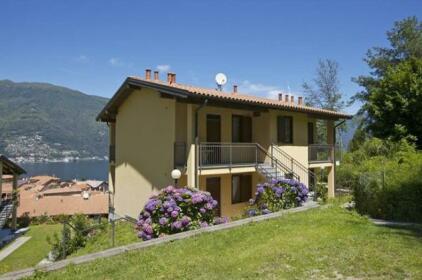 Casa Romantica Pino sulla Sponda del Lago Maggiore