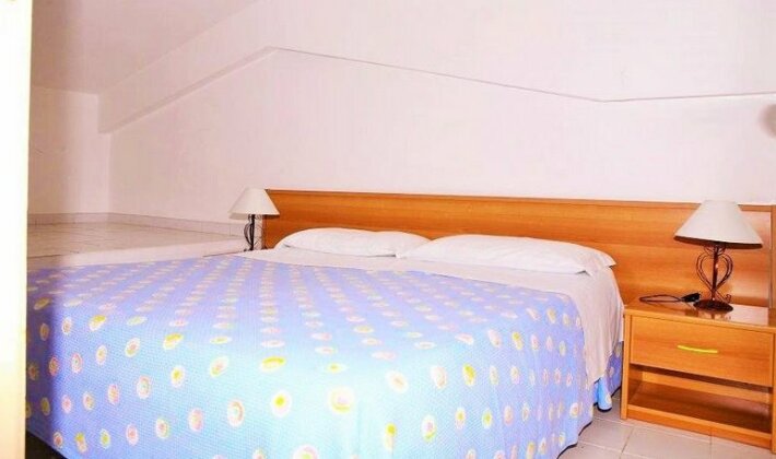 Camping Villaggio Calanovella - Photo4