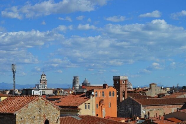 Night & Day Pisa