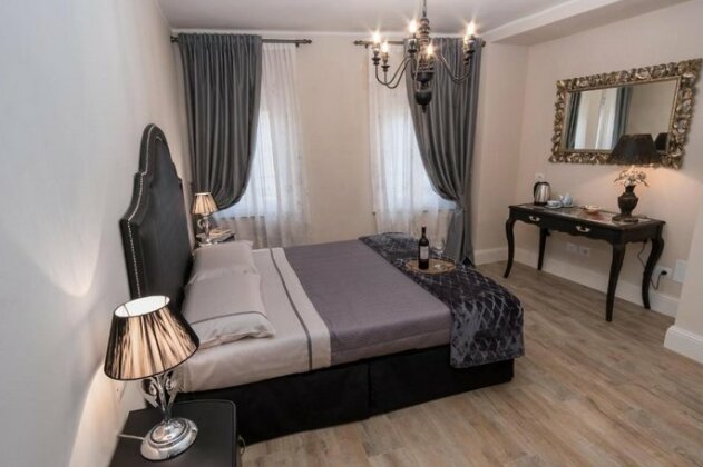 Pistoia Luxury Suite - Photo2