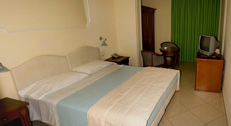 Pizzo Marinella - Photo5