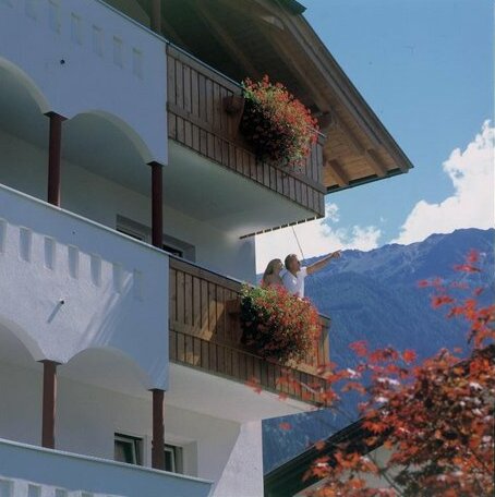 Park Hotel Villa Etschland - Photo2