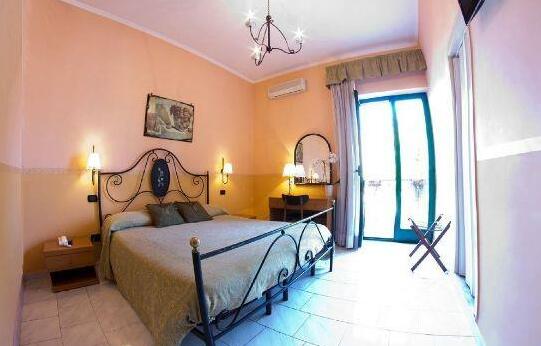 Hotel Degli Amici Pompei - Photo3