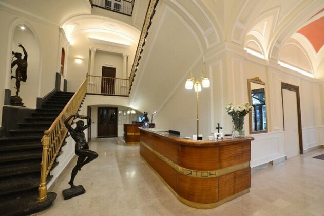 Hotel Ristorante Vittoria Pompei - Photo5