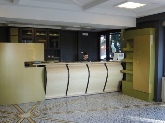 Hotel Zeus Pompei - Photo4