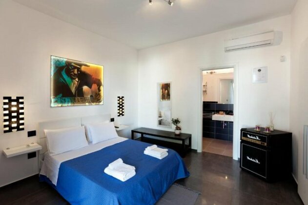 Bed & Blues - Photo3