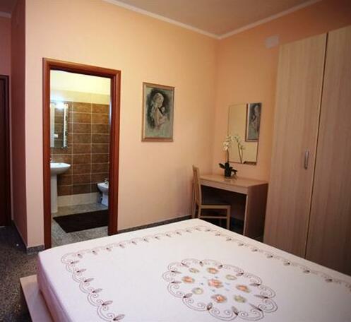 Il Sole Guesthouse - Photo5