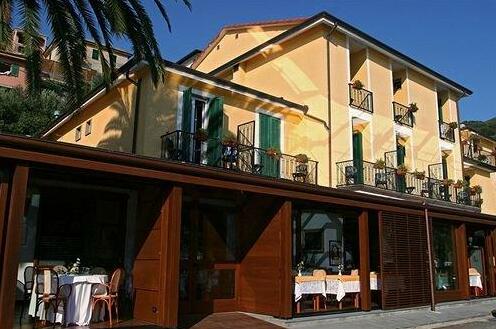 Hotel Della Baia Portovenere - Photo2