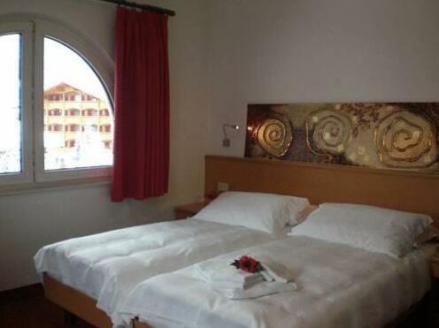 GH Hotel Piaz - Photo3