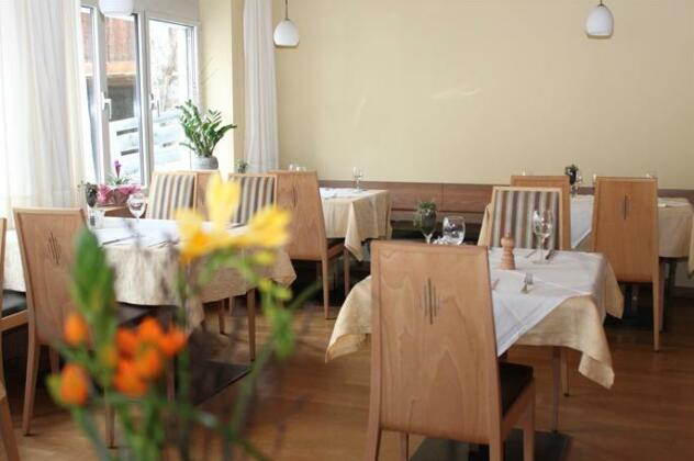 Gasthof zur Neuen Post - Photo2