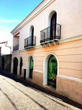 Pula Trilo - Photo2