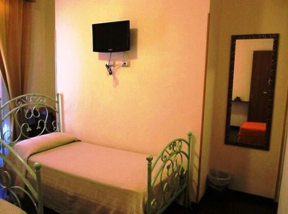 Hostel H24 - Photo3