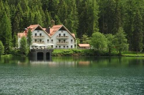 Hotel Seehaus - Mountain Lake Resort - Photo3