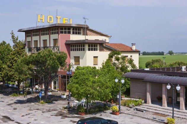 Hotel Adriatico Ravenna - Photo2