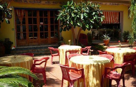 Hotel Alexander Ricadi - Photo3