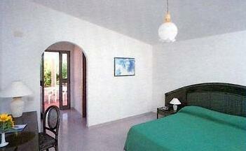 Hotel Villaggio Stromboli Ricadi - Photo2