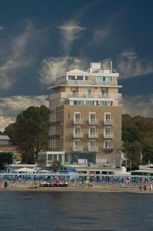 Hotel Adlon Riccione - Photo3