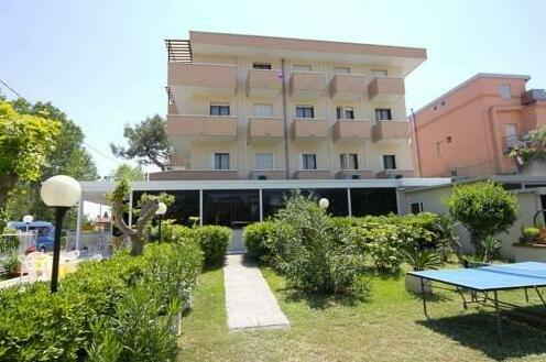 Hotel Pigalle Riccione - Photo2