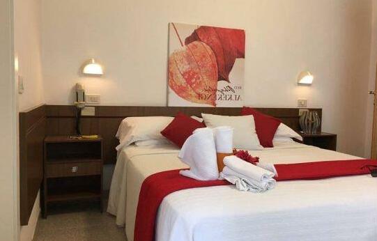 Hotel Villa Lina Riccione - Photo3