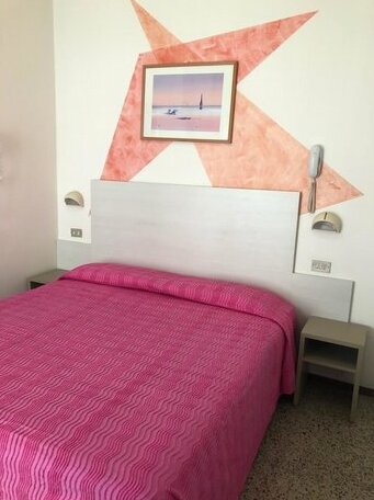 Hotel Alevon - Photo3