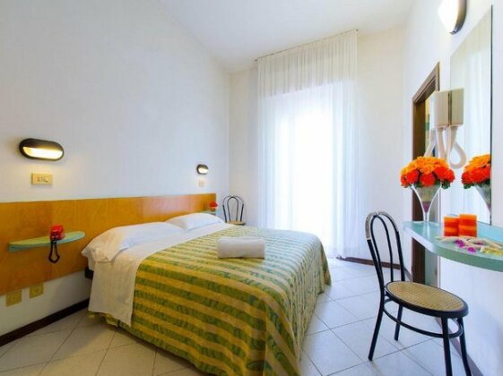 Hotel Ariane Rimini - Photo3