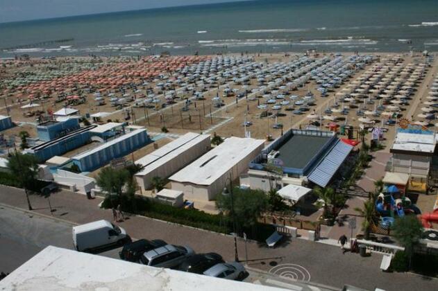 Hotel Ave Rimini - Photo2