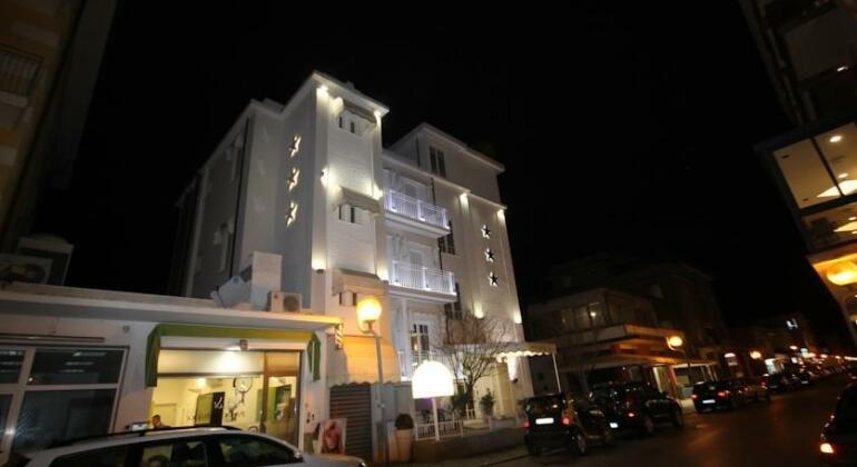 Hotel Belvedere Spiaggia - Photo2