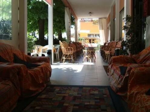 Hotel Canasta Rimini - Photo4