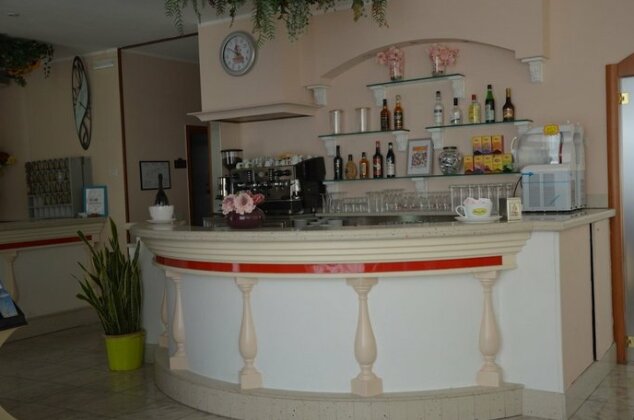 Hotel Carolin - Photo2