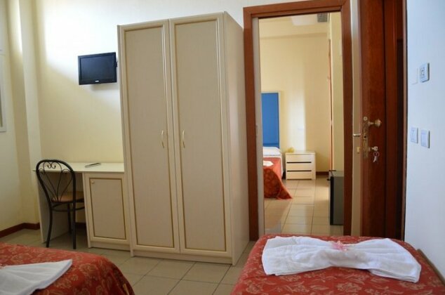 Hotel Carolin - Photo5