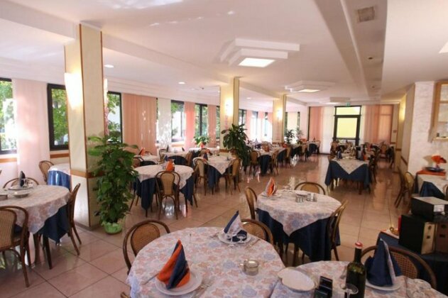 Hotel Colorado Rimini - Photo2