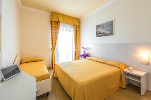 Hotel Corinna - Photo5