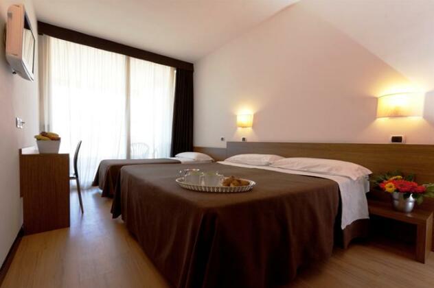 Hotel Cristallo Rimini - Photo3