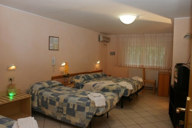 Hotel Letizia Rimini - Photo4