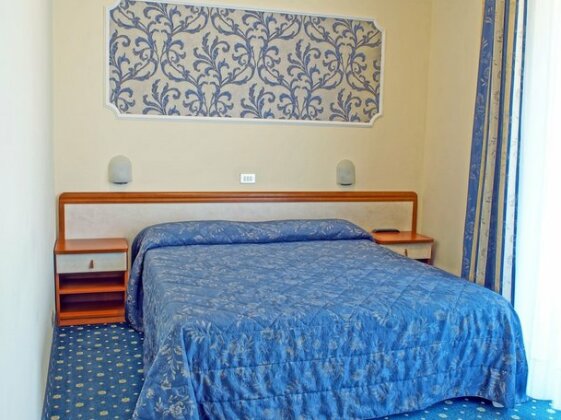 Hotel River Rimini - Photo2