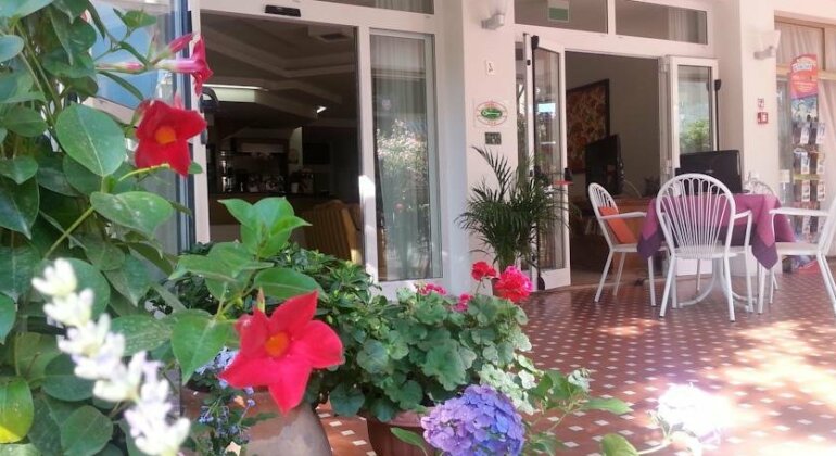 Hotel St Moritz Rimini - Photo2