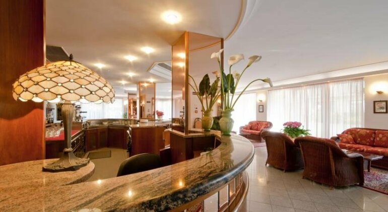 Hotel Tiffany Rimini - Photo2