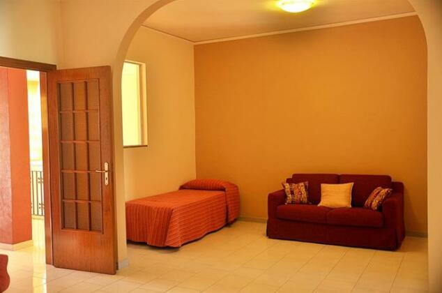 Maison Des Amis Riposto - Photo2