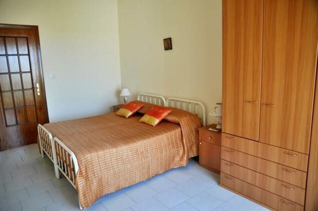Maison Des Amis Riposto - Photo4