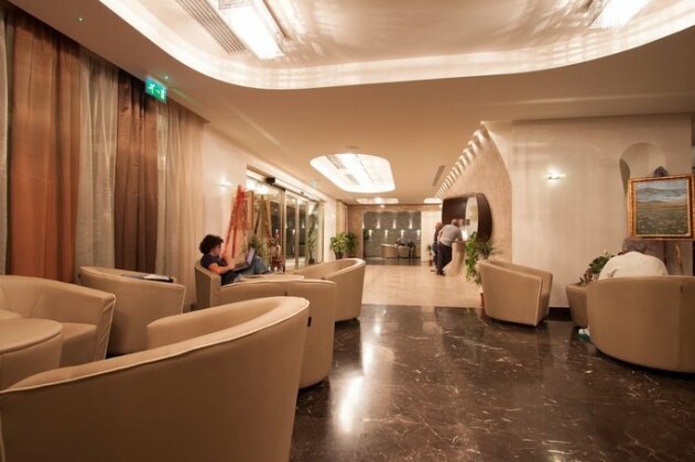 Main Palace Hotel - Photo5