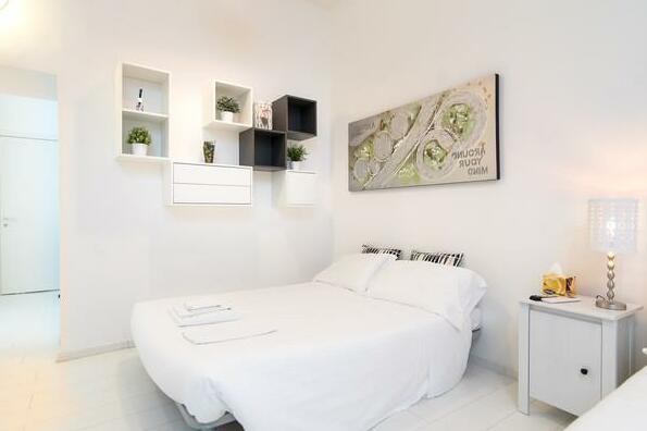 1br Apartment Close To Colosseo 3 - Photo2