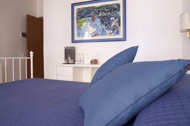 3 Coins Trevi Fountain Bed & Breakfast Rome - Photo4