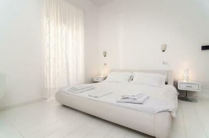 4br Apartment Colosseo White