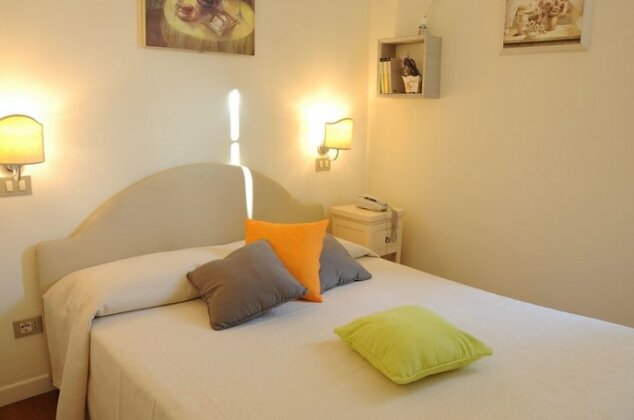 95 Rooms In Rome - Photo2