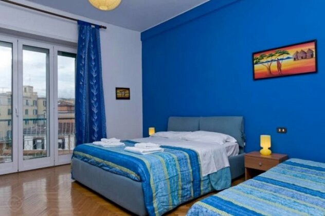 Apartment and Rooms Rome - Photo3