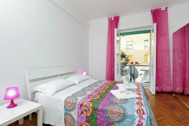 Apartment and Rooms Rome - Photo5