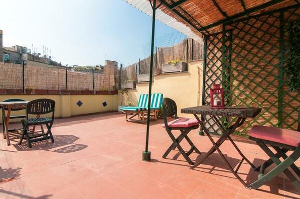 Apartment with terrace Rome - Photo4