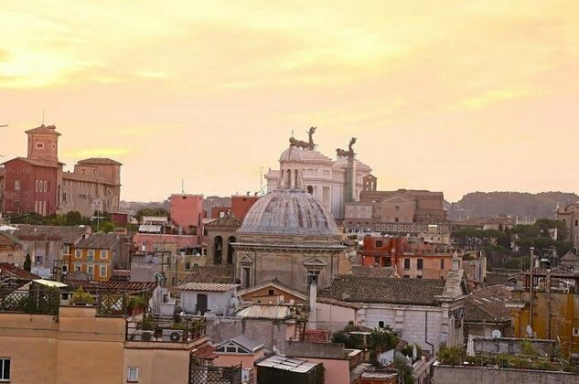 Atticus Forum Romanum Luxury Penthouse